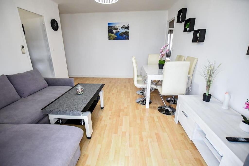 Appartement T3 Parking A 5 Minutes A Pied Du Stade Velodrome Marseille